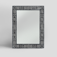 mirror_papua_black_35x43_1